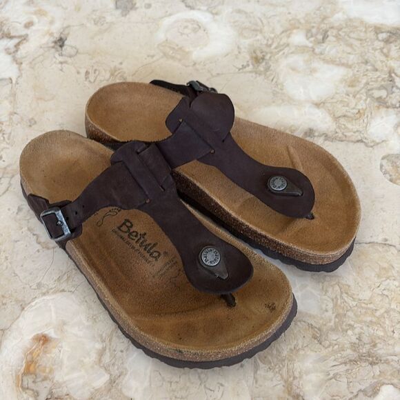 BETULA by BIRKENSTOCK~ Gizeh Thong Sandals ~ Brown Suede Leather - Picture 3 of 16